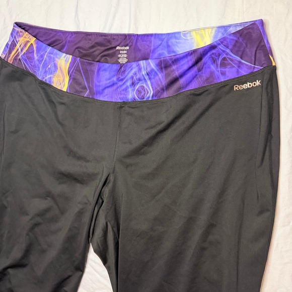 Reebok Womens Black Athletic Capri Leggings Drawstring Waist Size 22/24 - Picture 2 of 5